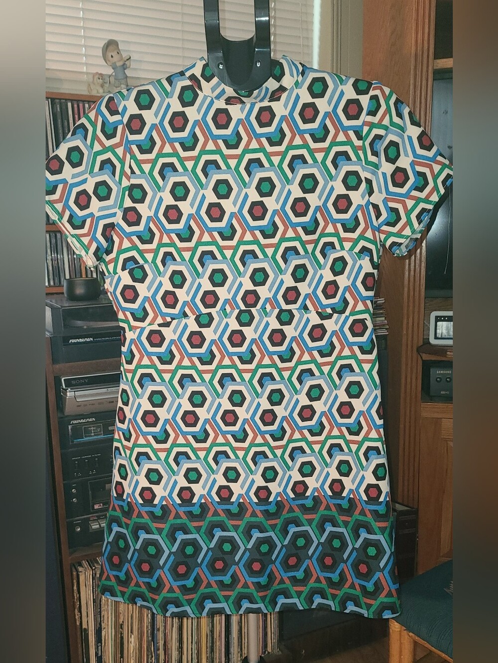 ✨ Zara NWT Geometric Hexagon Print Retro Mod Mock Neck Mini Dress L